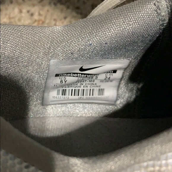 Nike Lebron - Picture 2 of 3